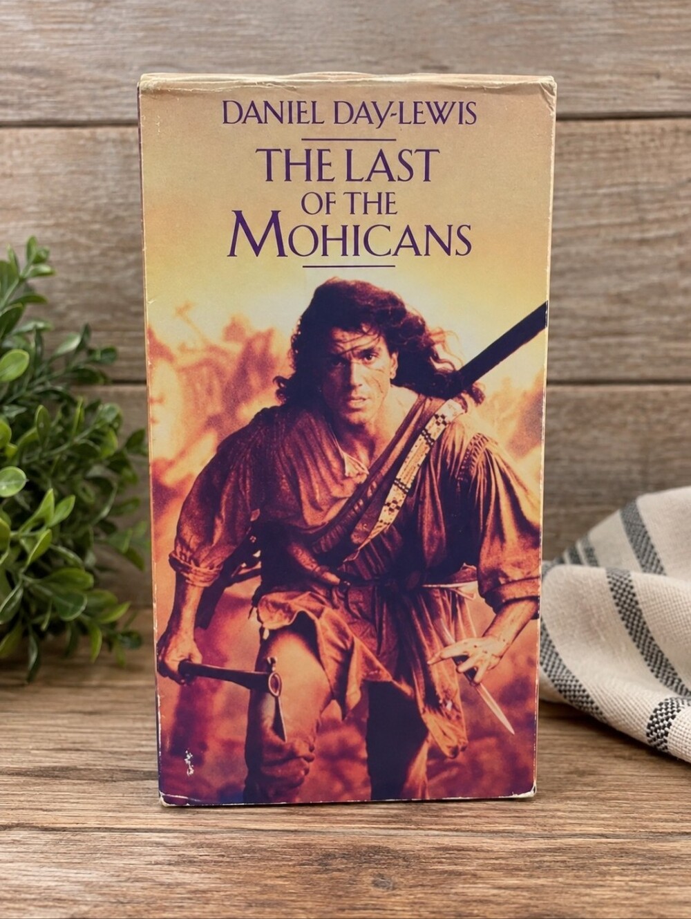 The Last of the Mohicans VHS (1993) – Daniel Day-Lewis | War/Action Classic